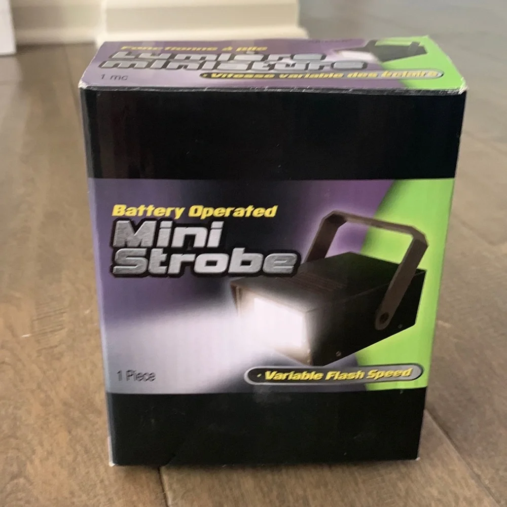 Mini strobe light - Halloween 🎃 Party Accessory!